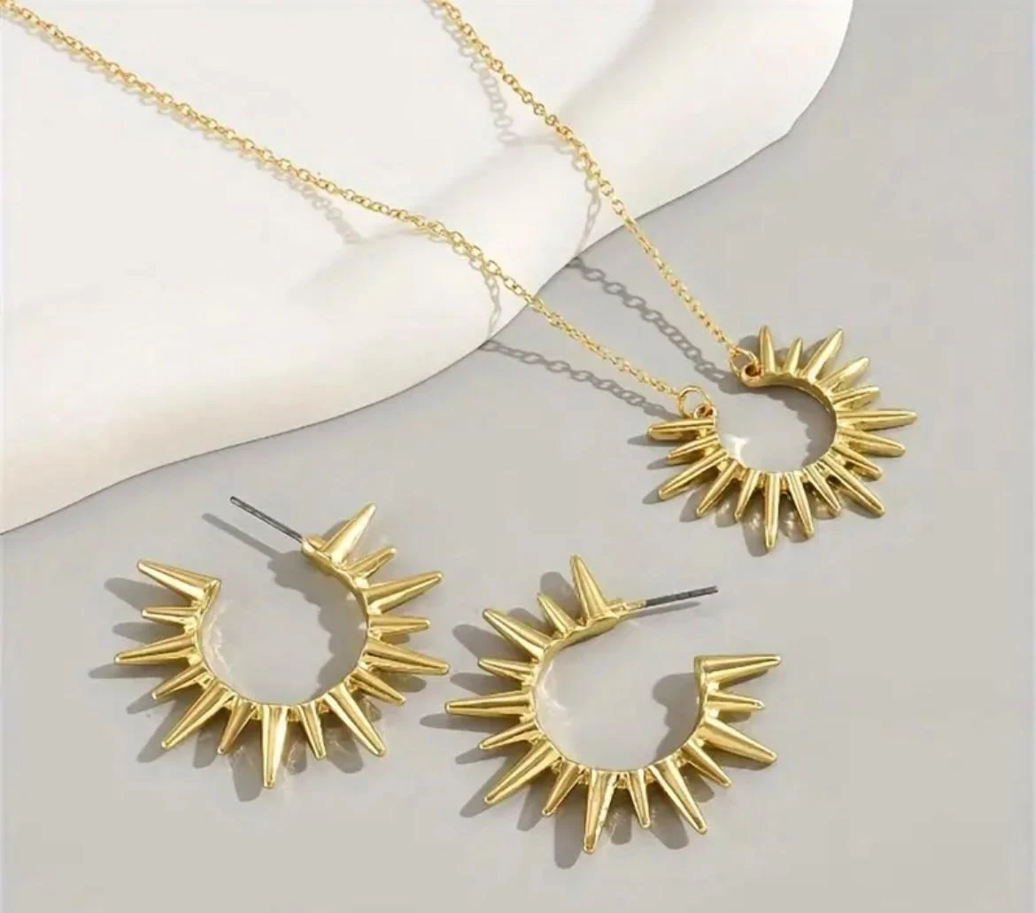 Necklace and earing set