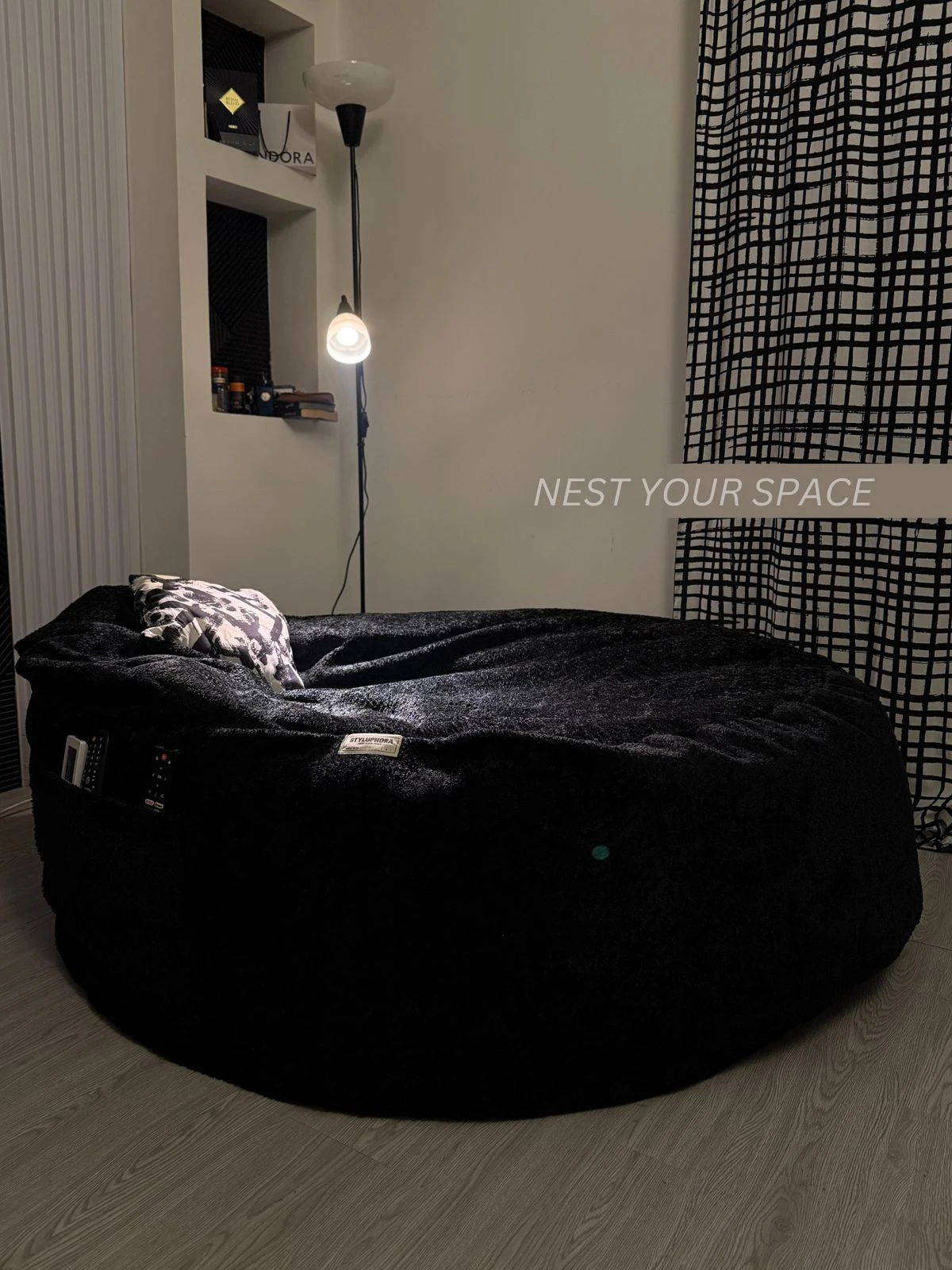 Elevate your relaxation time with the luxurious Beanbag