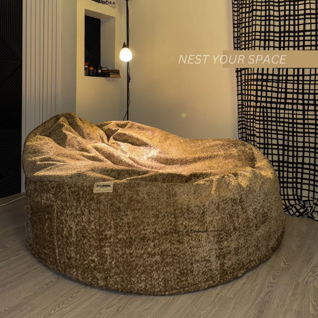 ✨ Elevate your relaxation time with the luxurious Beanbag! ✨