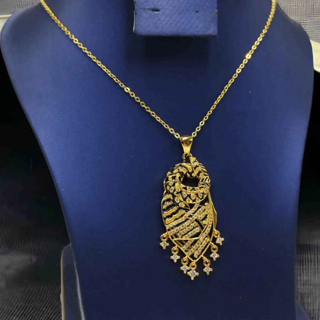 Elegant Gold/Silver Plated Necklace for Women – Luxury Design, Tarnish-Resistant