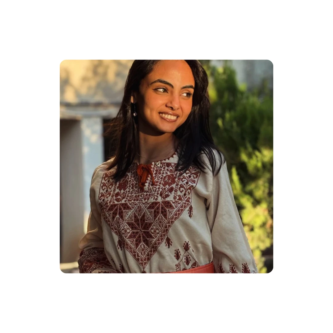 Original Hand-Embroidered Traditional Thobe – Pre-Loved in Excellent Condition –