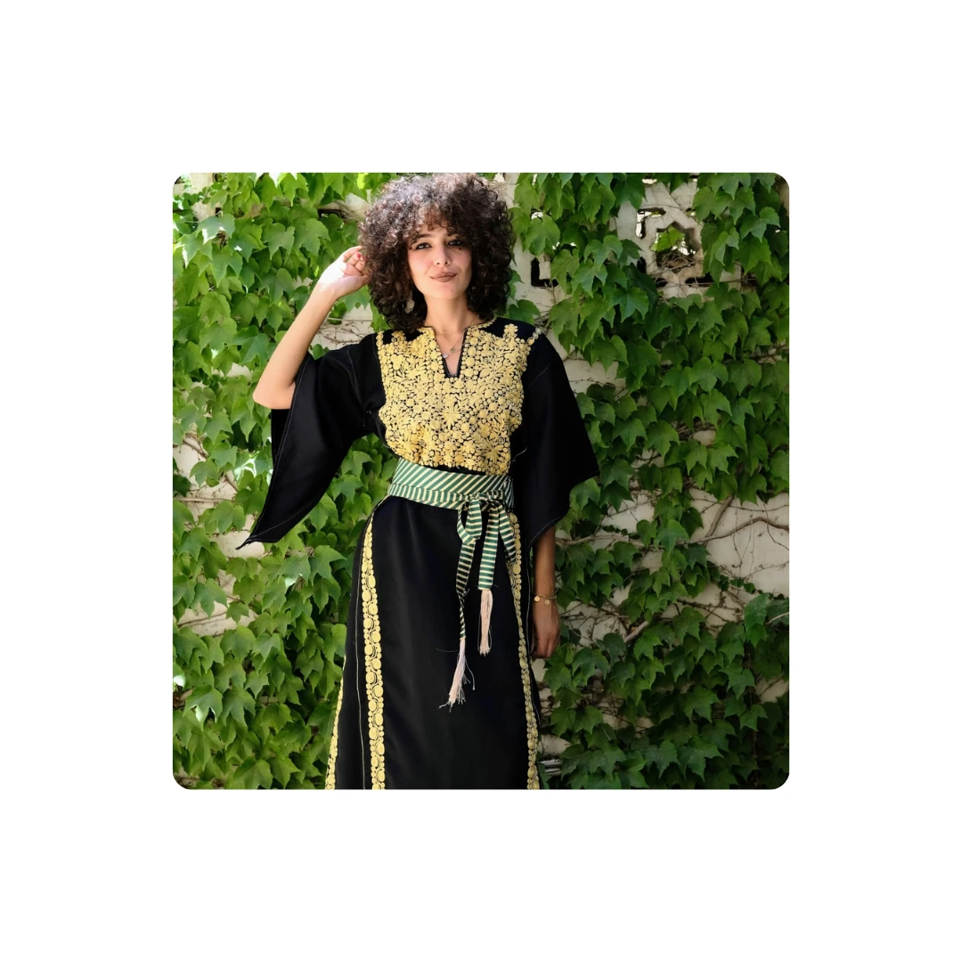 Very Elegant Original Hand-Stitched Traditional Thobe – Length 146cm, Chest 57cm