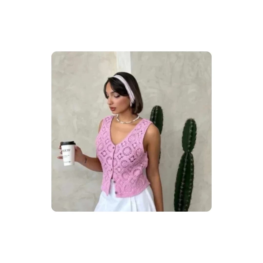 🧶 Free Size Knitted Blouse – A Cozy Touch & Everyday Elegance