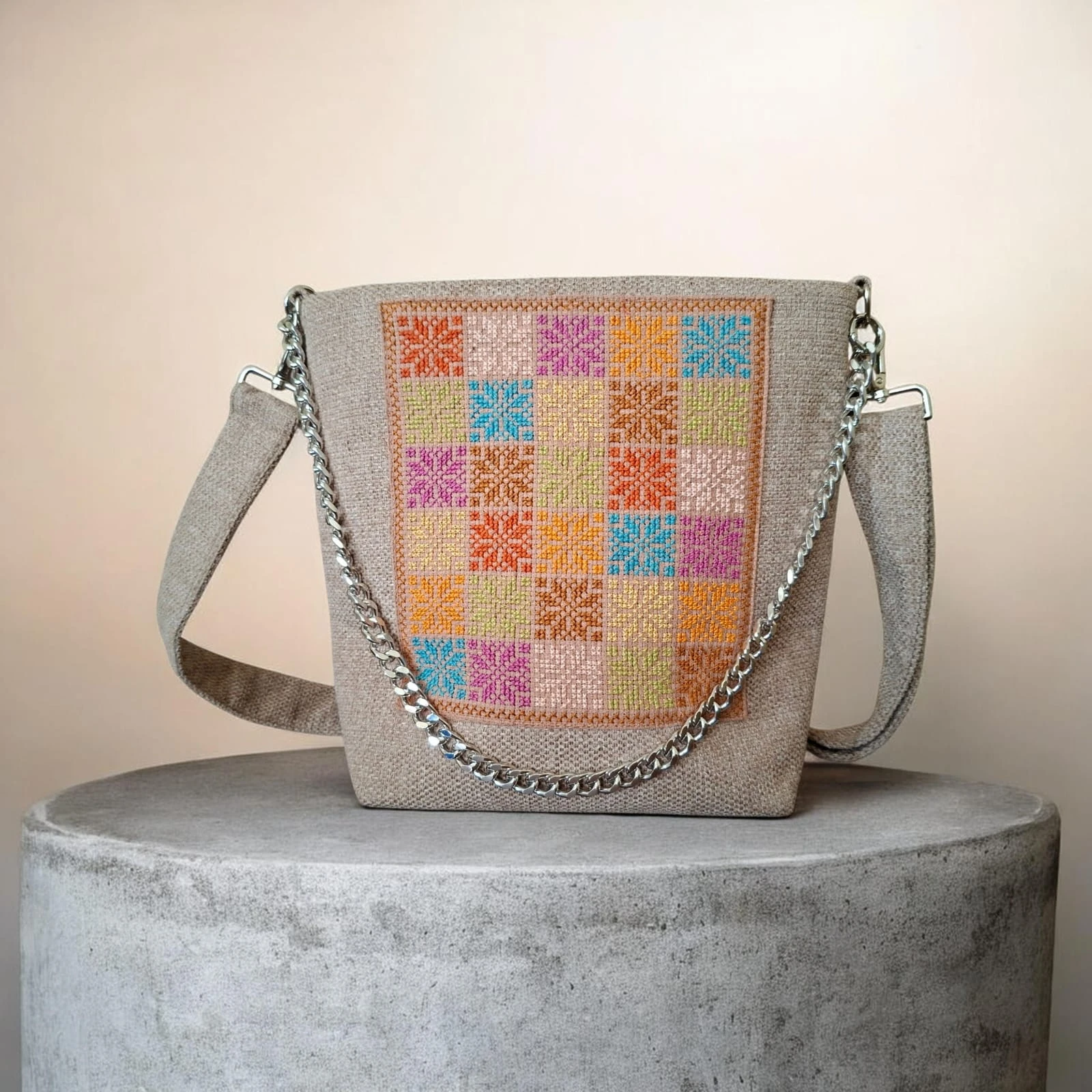 Handbag – Collection of Palestinian Stitches