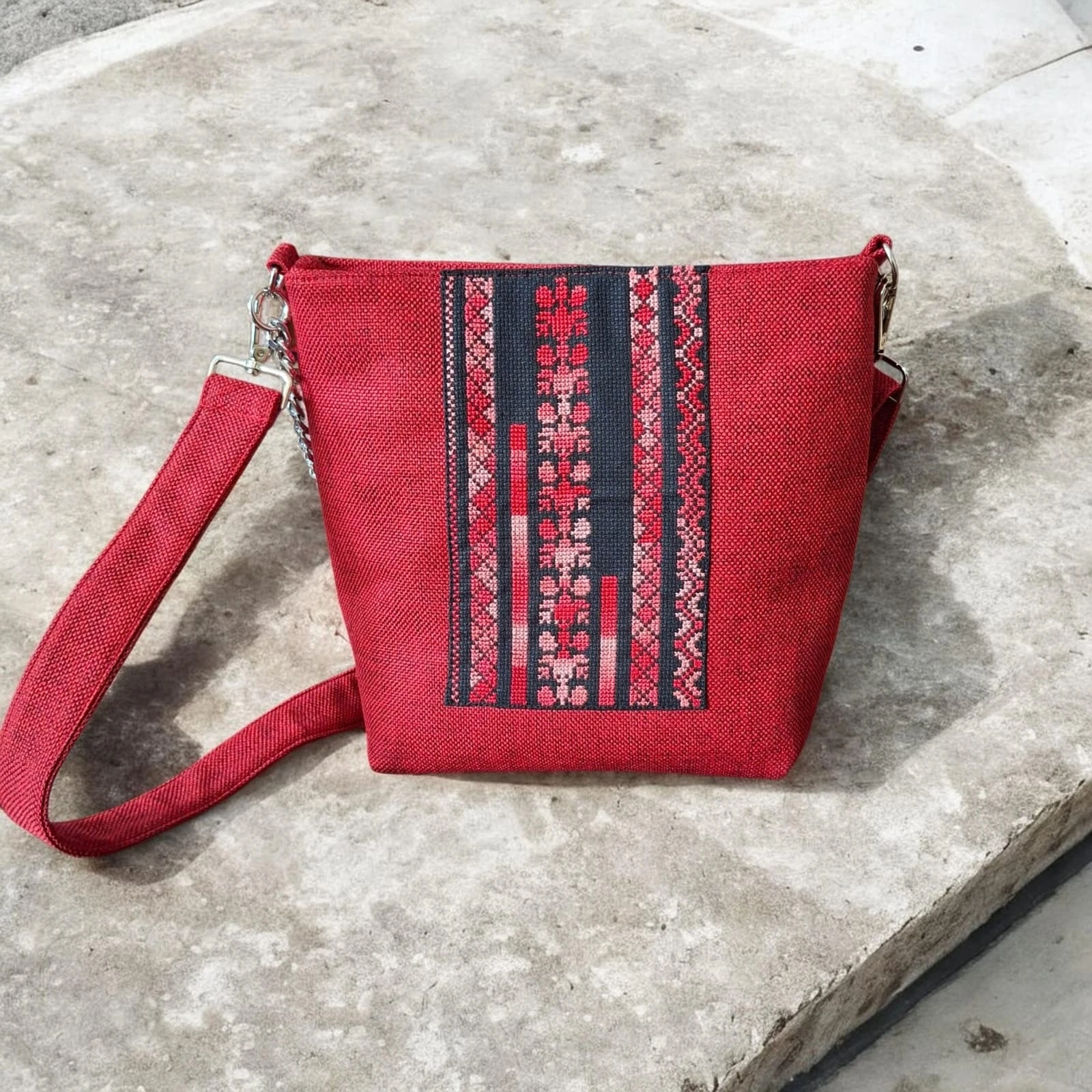 Handbag – Collection of Palestinian Stitches